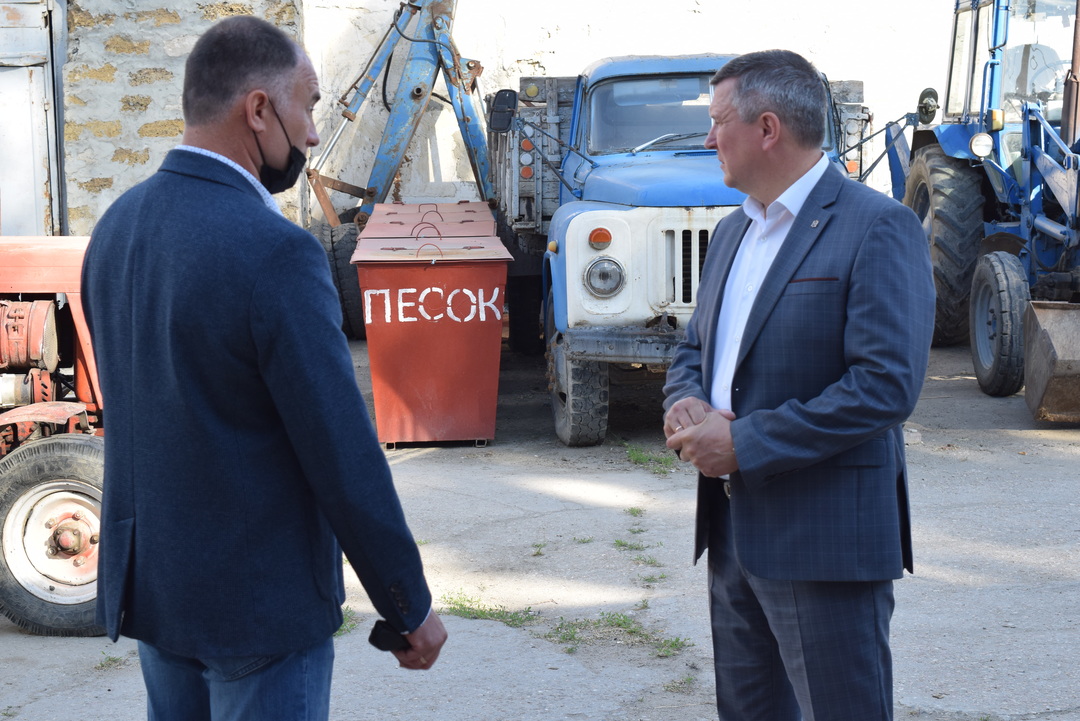 Итоги заседаний балансовой комиссии. Управляющая компания джанкой. Заседание по балансовой комиссии. Муп городская ук богданович. Мышинныйпомет подъезда многоквартирного дома.